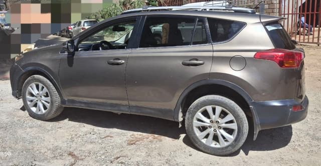 Urgent!! Automatic Rav4,2014,Full Option,excellent condition!!