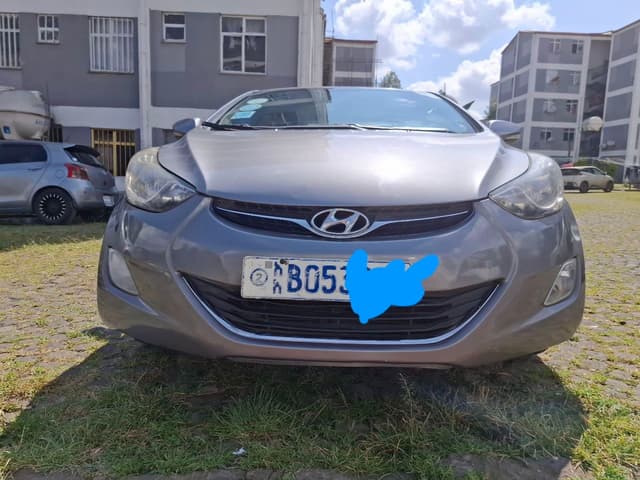 Hyundai Elantra 2013 
