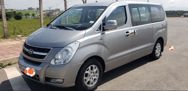 Hyundai Starex 2012