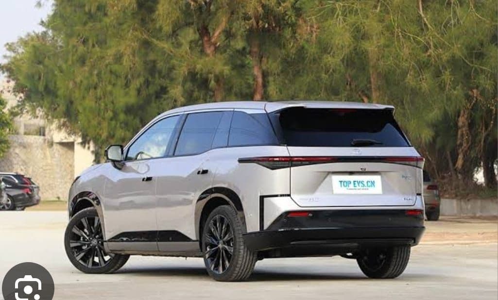 Toyota BZ3X 610km 2025