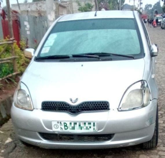 Toyota Vitz,2001,Ride Registered,excellent condition!!
