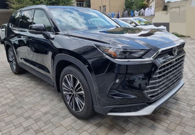 Grand highlander platinum 2025