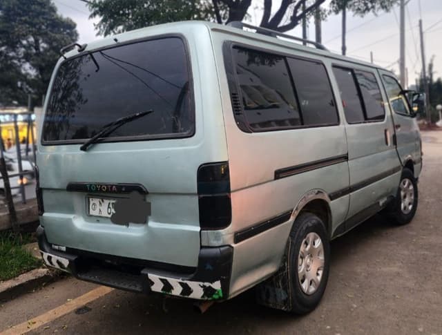 Toyota Hiace 5L (wz Bank Loan )