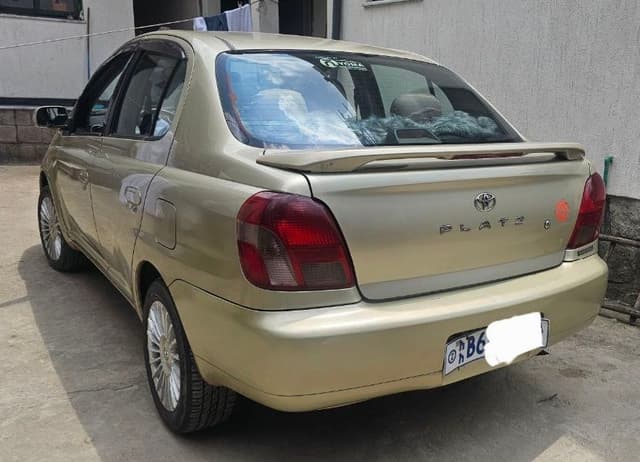 Toyota Platz (Real)