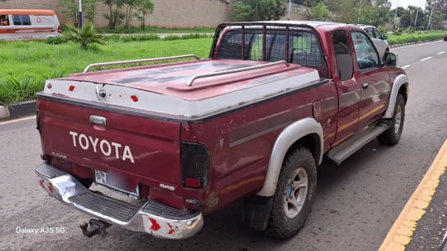 Toyota Pickup,D4D,Hard Body,2002,Full option