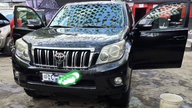 Automatic Prado,D4D,2013,excellent condition!!