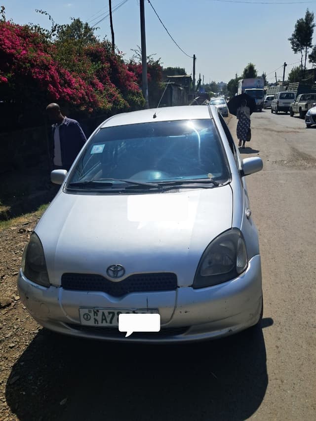 Toyota vitz 2001