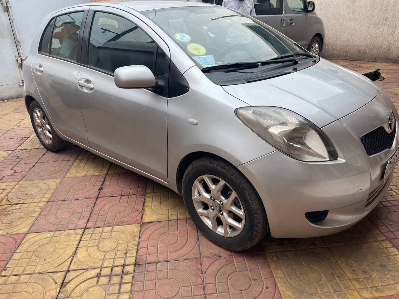 ንፁህ መኪና ለሚፈልግ ብቻ Toyota Yaris 2007