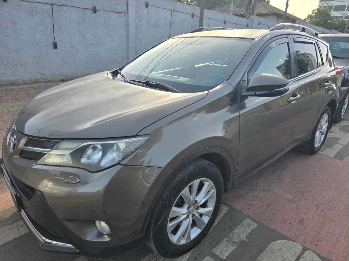 Toyota Rav4 (wz Bank)