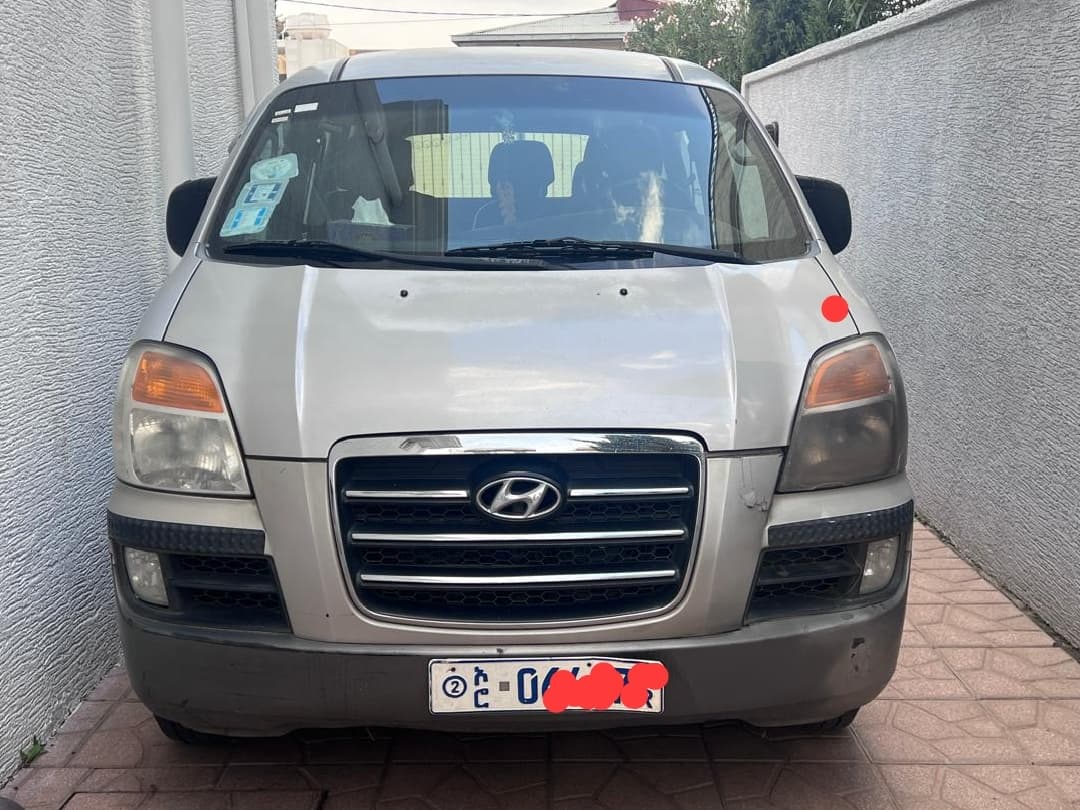 Hyundai starex 2005