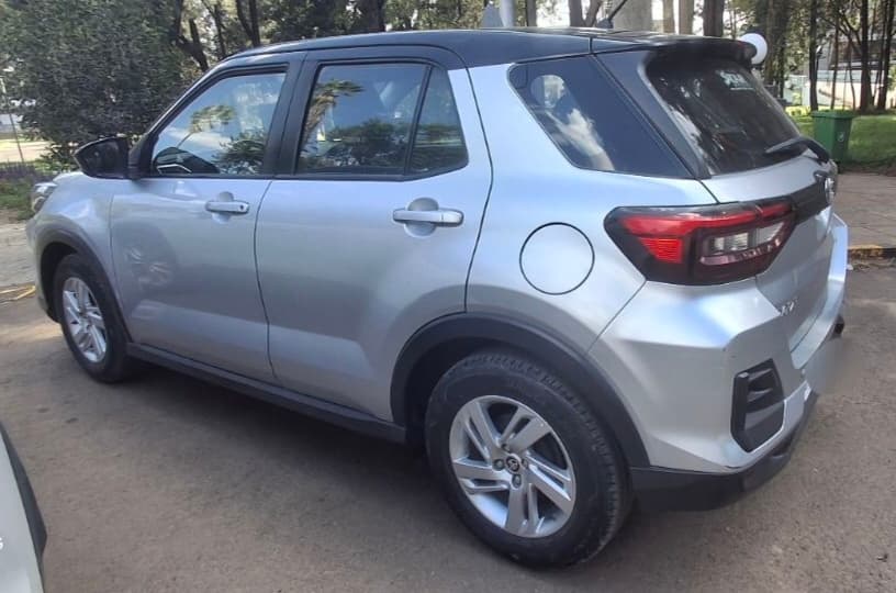 2022 Toyota Raize, 1.2cc, Full option, ደረጃ 1 መኪና!!!