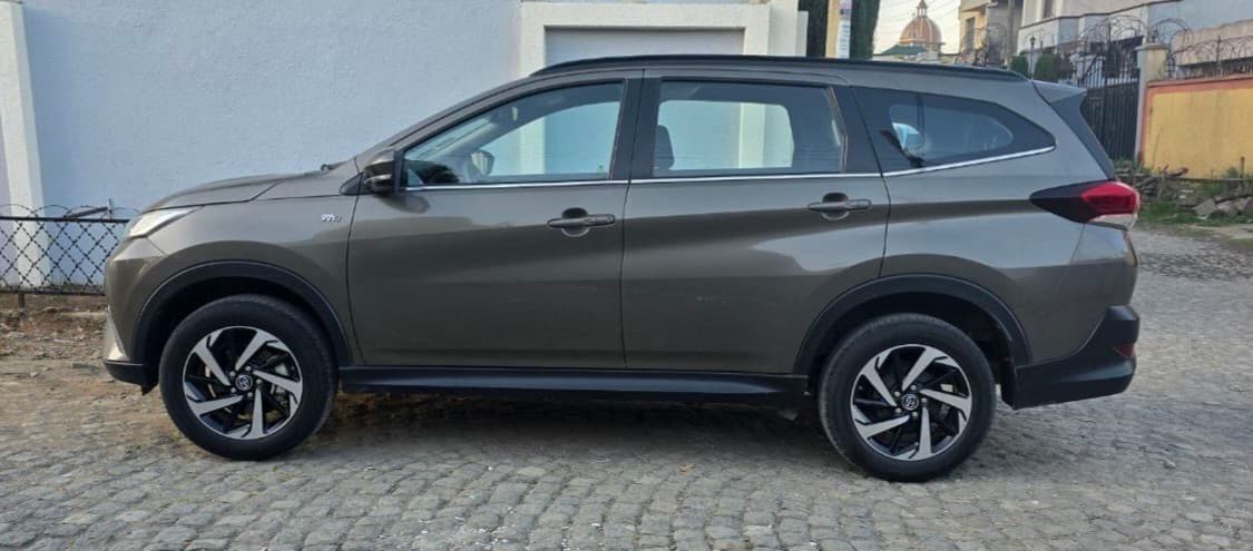 Toyota Rush(G Type),2022, Only 7500Km,Full Option.