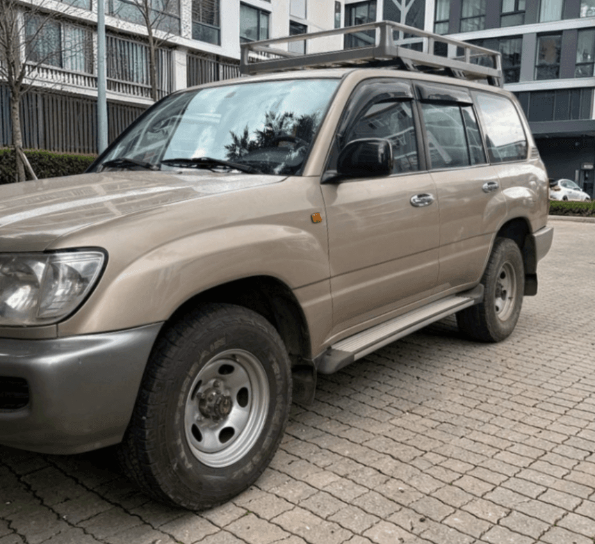 Toyota Land Cruiser (1o5)