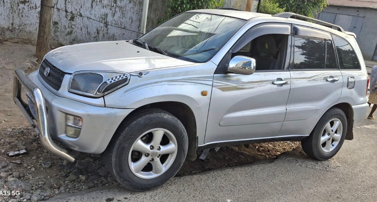 Automatic Rav4,excellent condition,1.8cc.
