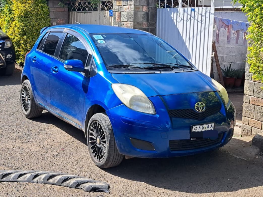 Toyota Yaris Compact 2010 model