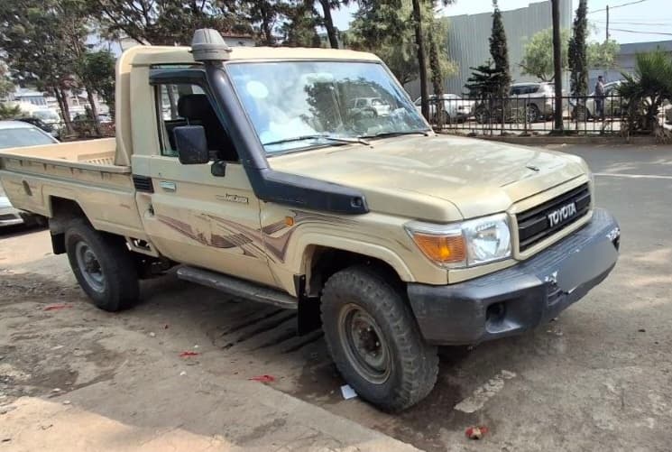 Toyota Pickup, 1HZ, 2010, Excellent condition!!