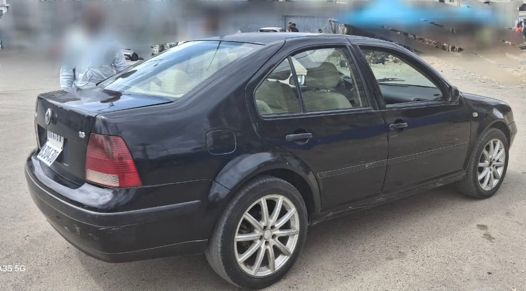 Automatic Volkswagen,2005,excellent condition!!