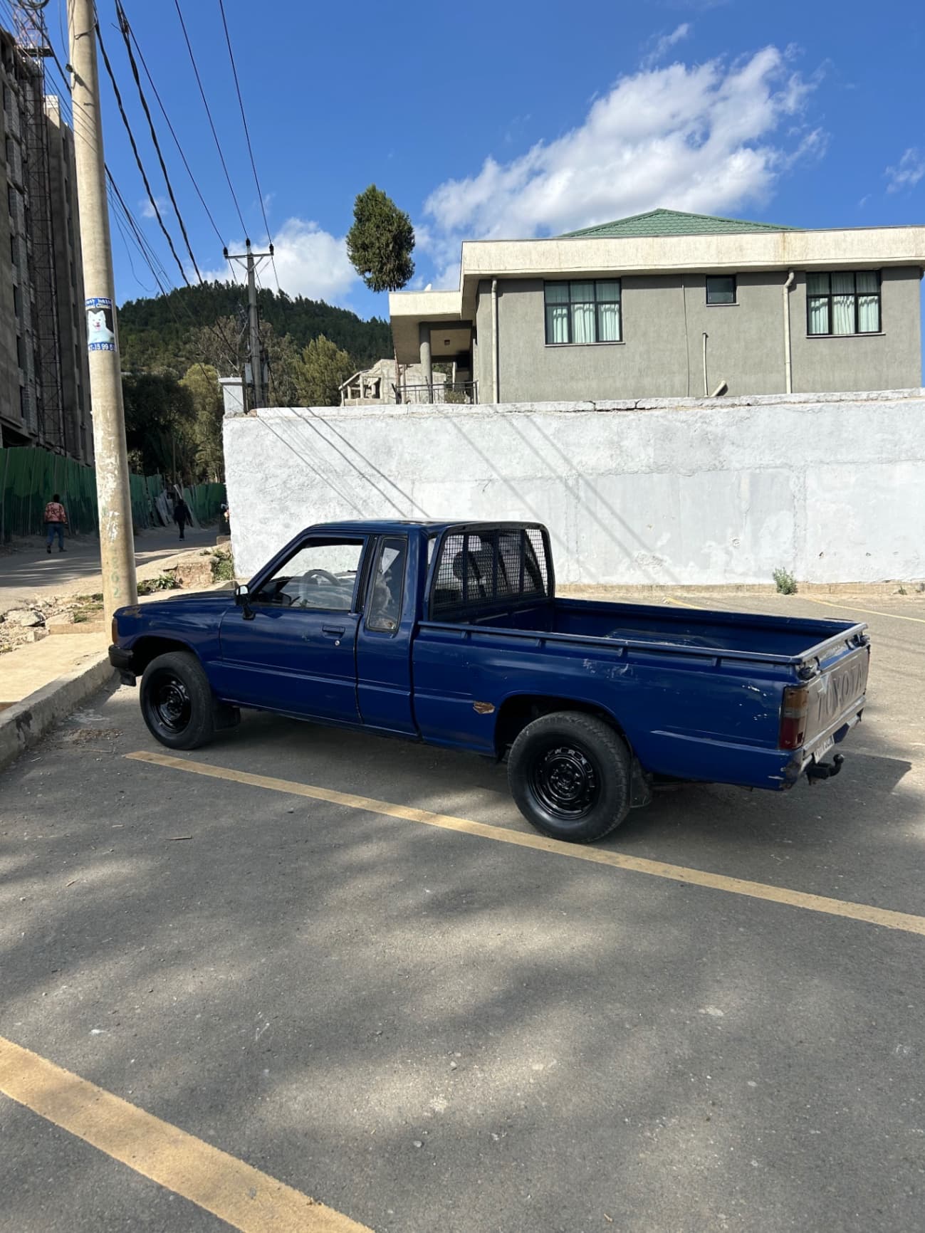 2L Hilux Pickup