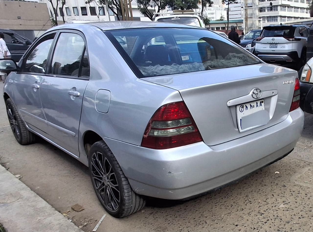 Automatic Corolla,2003,excellent condition.
