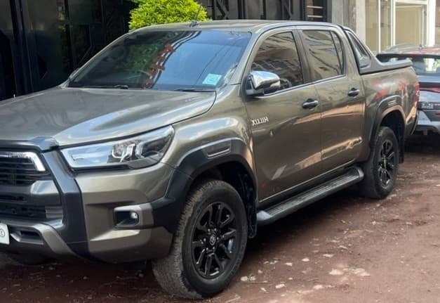 Toyota Hilux Invincible