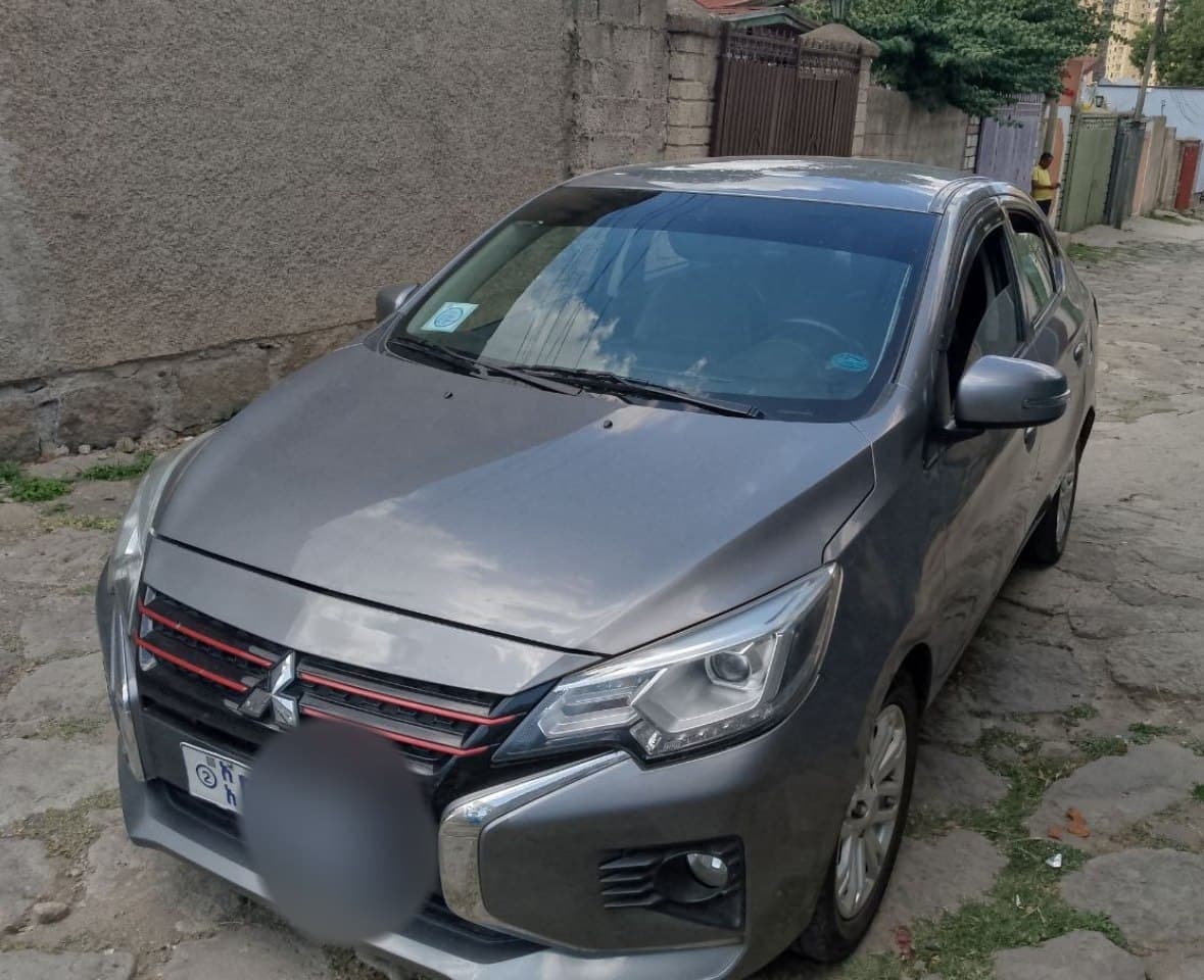 Mitsubish Attrage ለውጥ በ platz ይቻላል