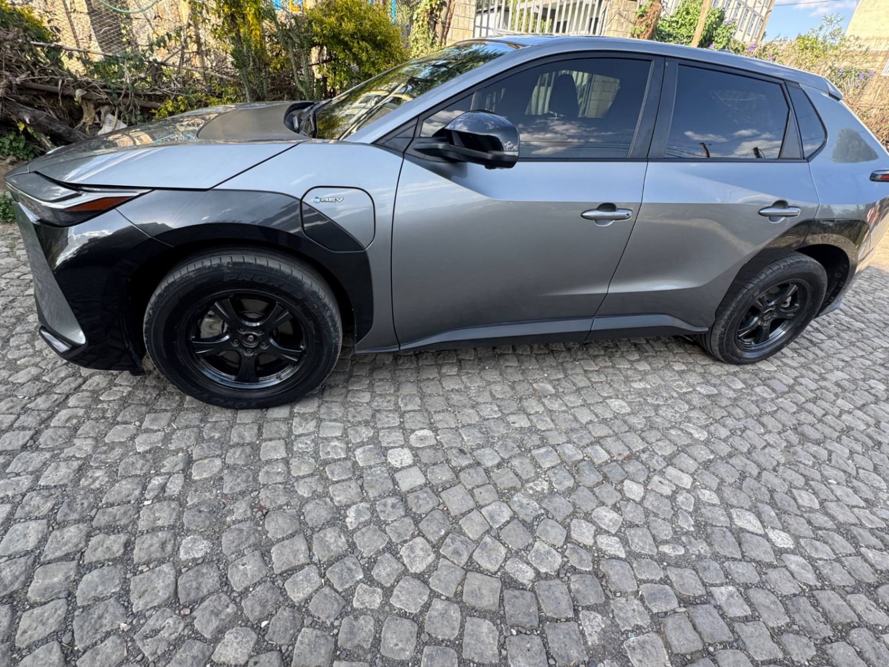 Toyota Bz4x gray 2024/8