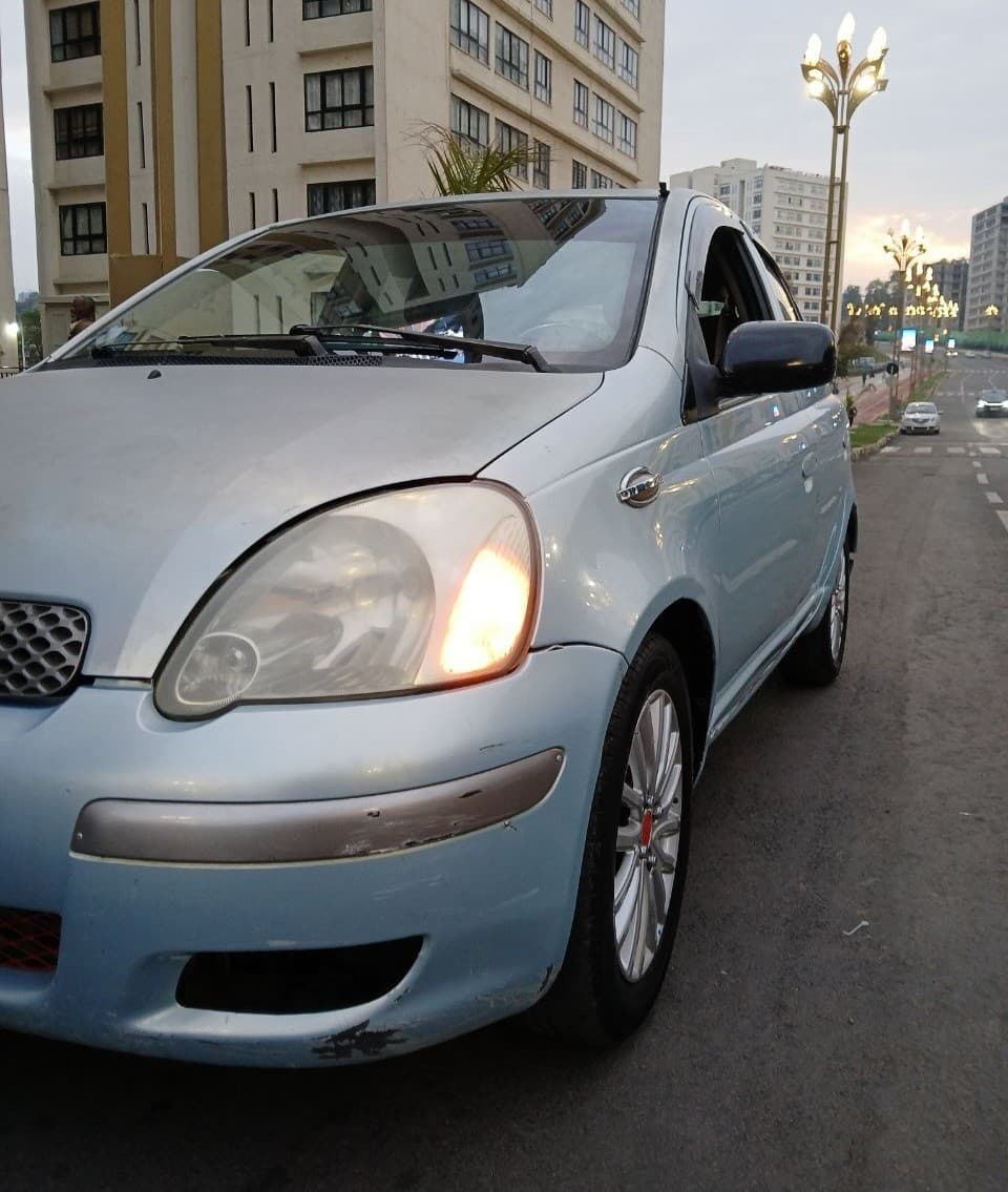 Toyota Vitz (2004/10/**)