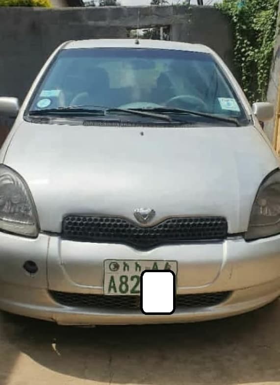 Toyota Vitz 2000