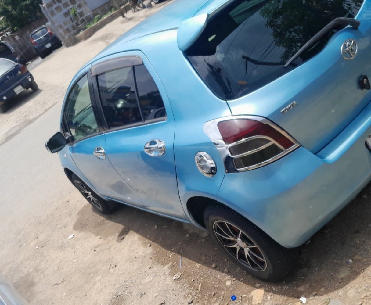 Yaris Compact,2007,ሞተር አልፈታም,አይፈልግም,excellent condition,