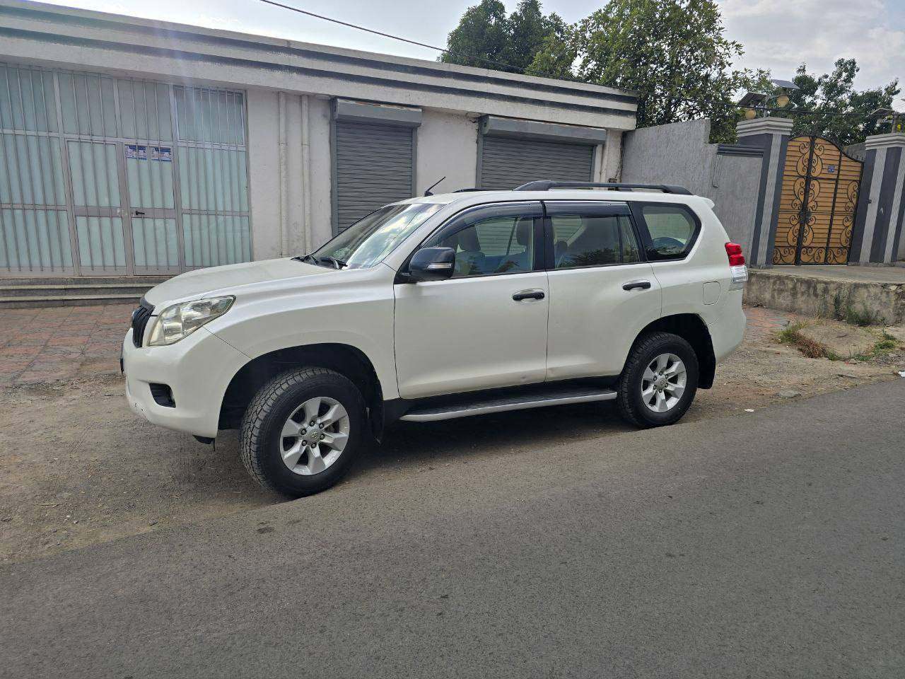 Toyota prado 2012