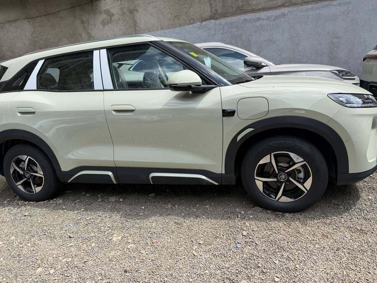 BYD iuup full electric