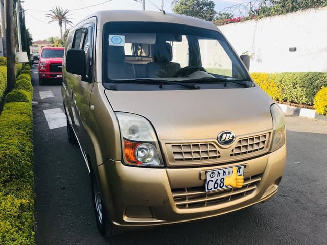 Lifan LF5028 xxy