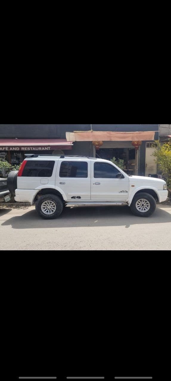 Ford Everst 2005