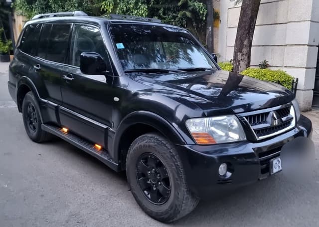 Mitsubishi Pajero 2005