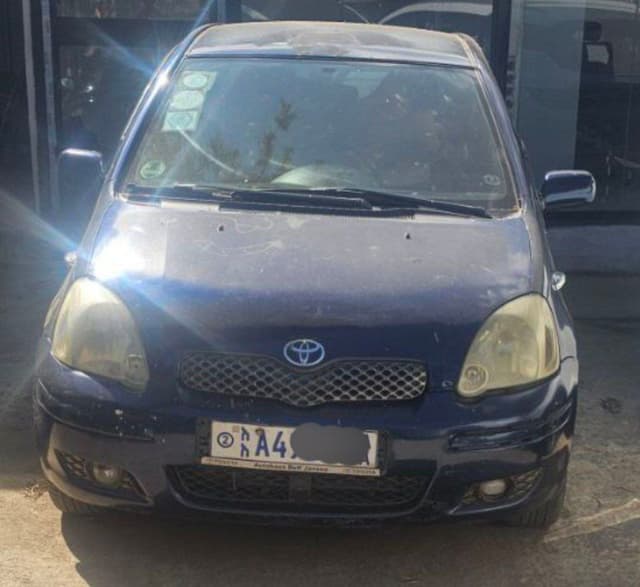 Toyota vitz yaris 2005